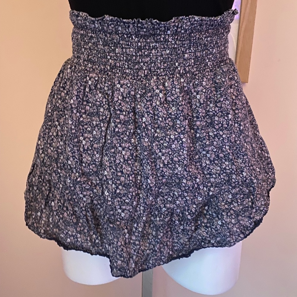Sinched Purple floral skirt AEROPOSTAL